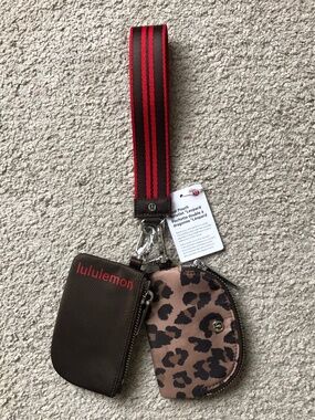 LULULEMON Dual Pouch Wristlet- Leopard.NWT.
